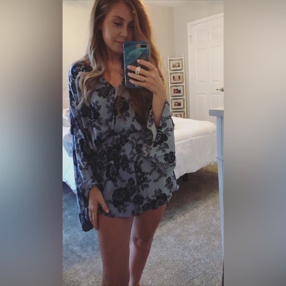 Altard State light blue long sleeve romper with tag Never Worn size xs